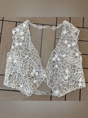 Off white vintage Embroidered sheer lace bolero vest